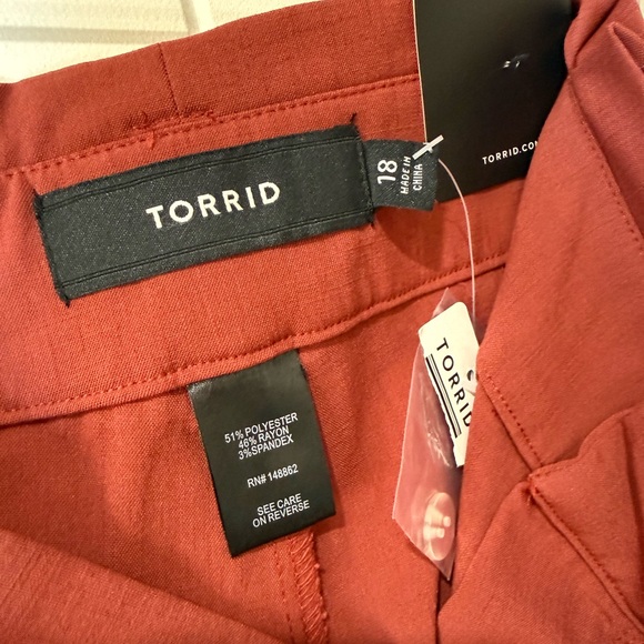 NWT Torrid brown/red tapered pant - Picture 3 of 6